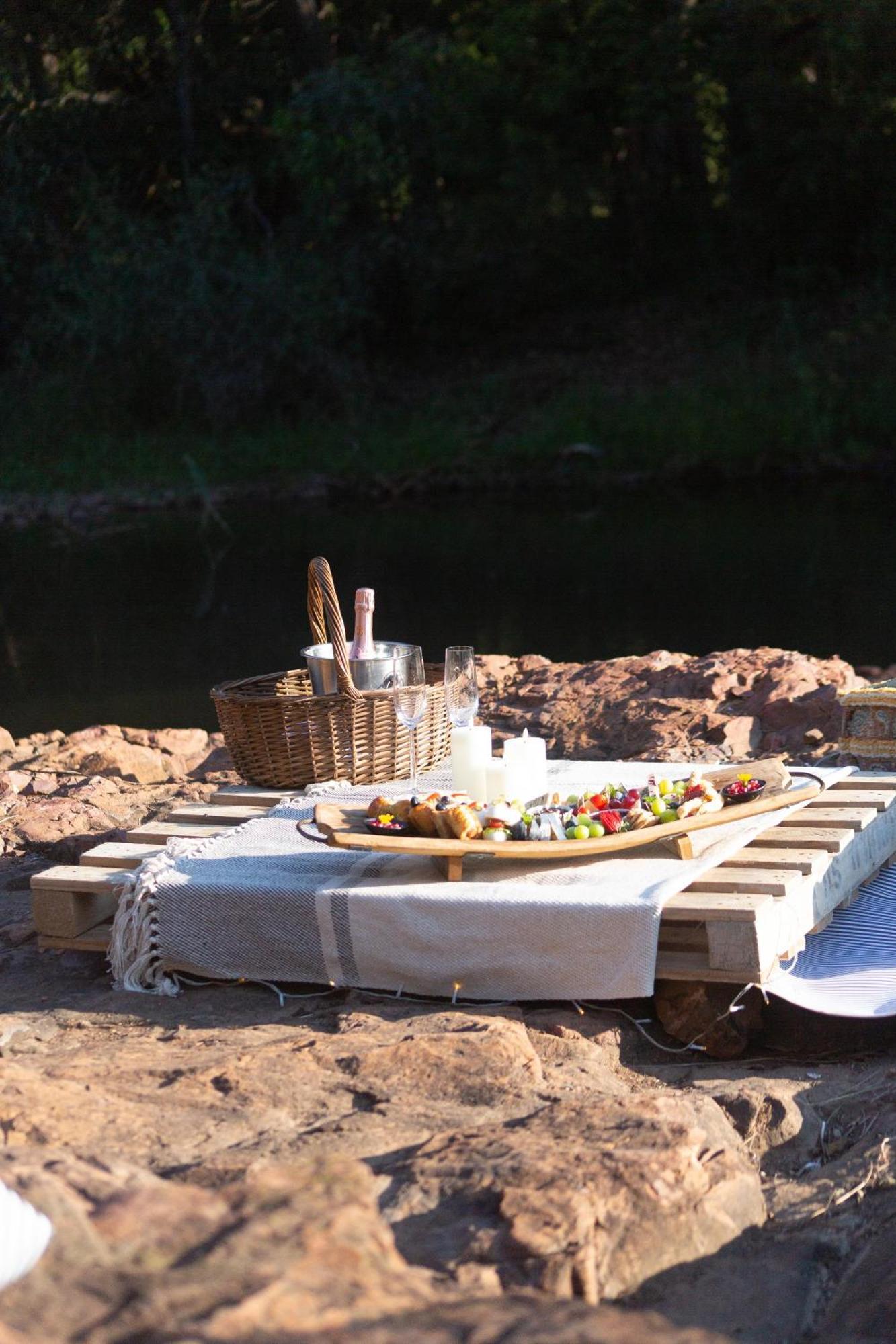 Mologa River Lodge Rust de Winter المظهر الخارجي الصورة